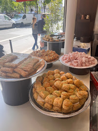 Plats et boissons du Restaurant libanais Le Mont Liban - Restaurant Snack Libanais Paris - n°2