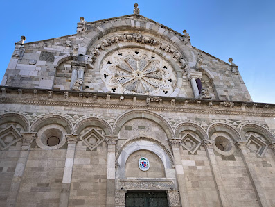 Basilica Cattedrale di Santa Maria Assunta Piazza Papa Giovanni XXIII, 71029 Troia FG, Italia