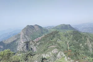 Pakkasuran Peak View Point image