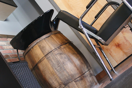 Barber Shop «Iconic Barber Shop & Shave Parlor», reviews and photos, 36 Glen Ave, Glen Rock, NJ 07452, USA