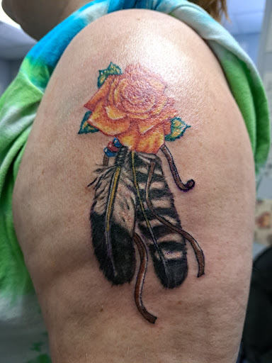 Explore silly goose tattoo ideas, creative tattoo ideas in Sioux City, available at Tattoo Monkey