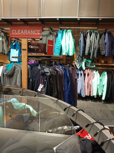 Camping Store «REI», reviews and photos, 2200 Bergen Town Center, Paramus, NJ 07652, USA