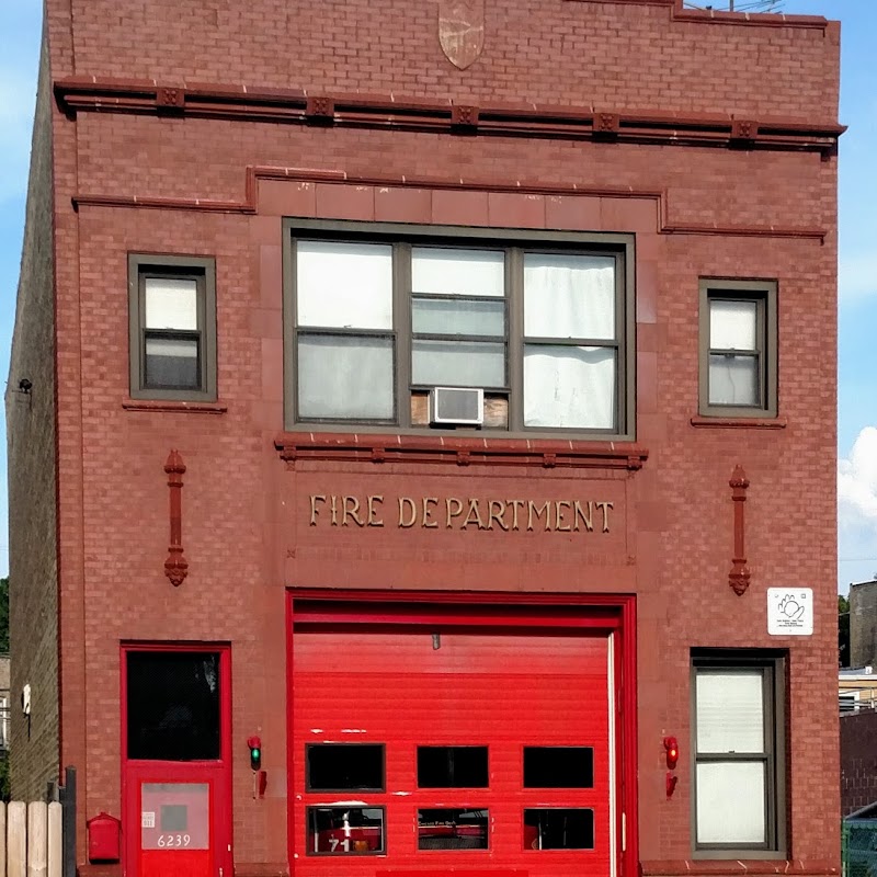 Chicago Fire Department Engine 71