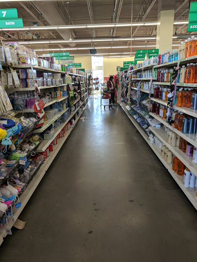 Dollar Store «Dollar Tree», reviews and photos, 806 Pelham Pkwy #4, Pelham, NY 10803, USA
