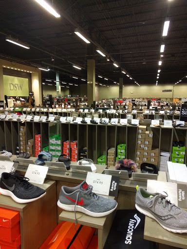 Shoe Store «DSW Designer Shoe Warehouse», reviews and photos, 5207 Brodie Lane, Sunset Valley, TX 78745, USA