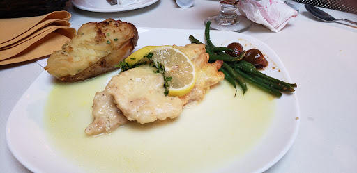 Caterer «Roma View Catering», reviews and photos, 160-5 Cross Bay Blvd, Howard Beach, NY 11414, USA