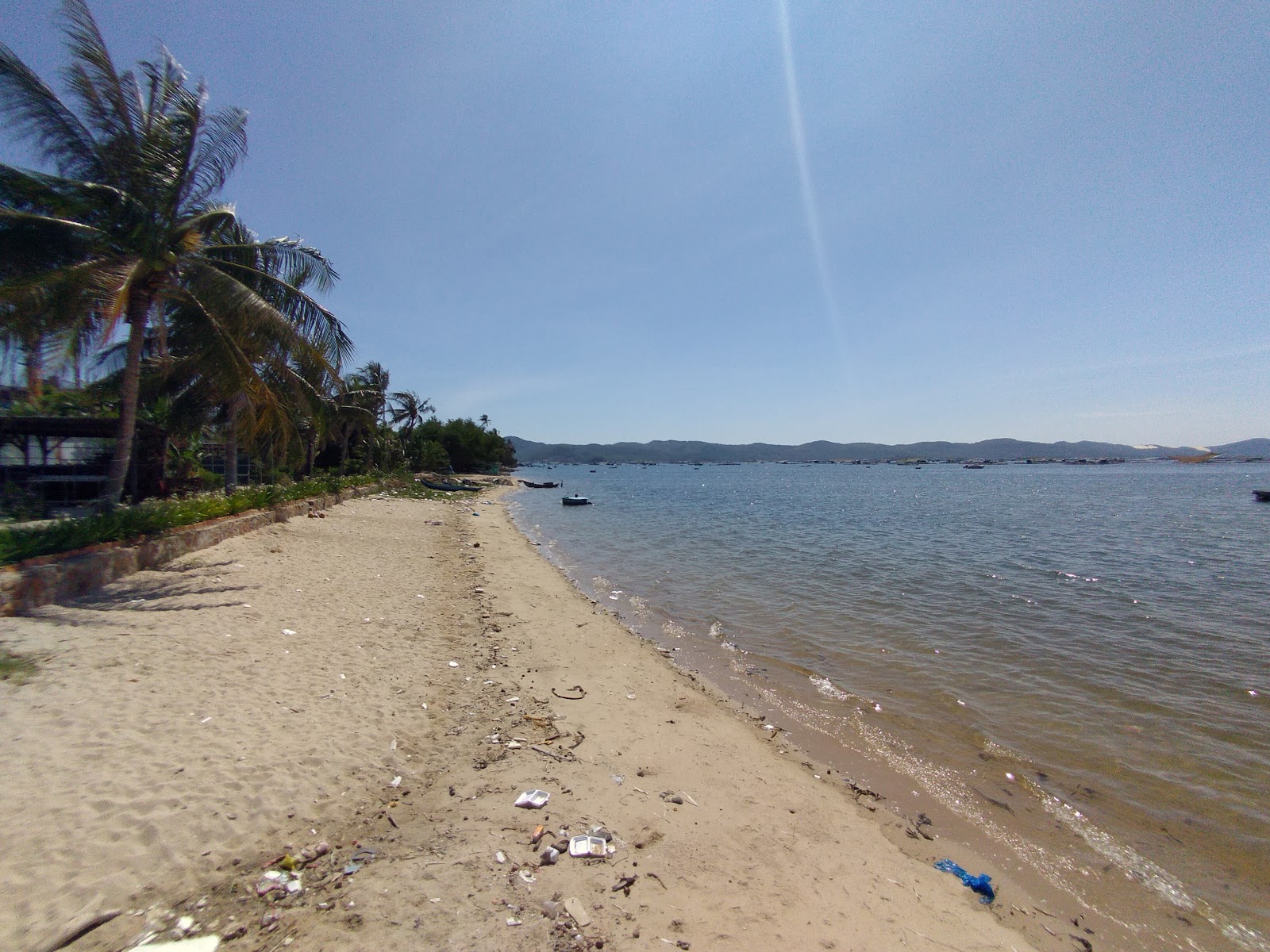 Φωτογραφία του Song Cau Beach παροχές περιοχής