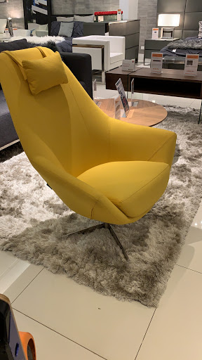 Furniture Store «Modani Furniture Chicago», reviews and photos, 1574 N Kingsbury St, Chicago, IL 60642, USA