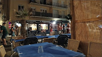 Atmosphère du Restaurant méditerranéen La Méditerranéenne à Sète - n°6