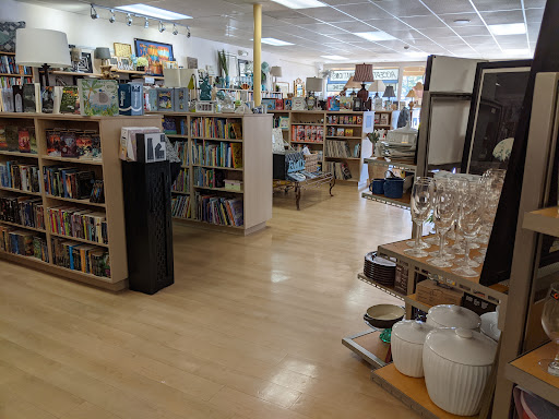 Book Store «Goodwill Bookstore & Donation Center», reviews and photos