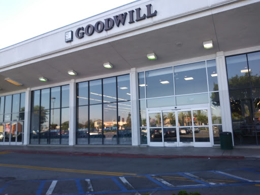 Thrift Store «Goodwill Store & Donation Center», reviews and photos