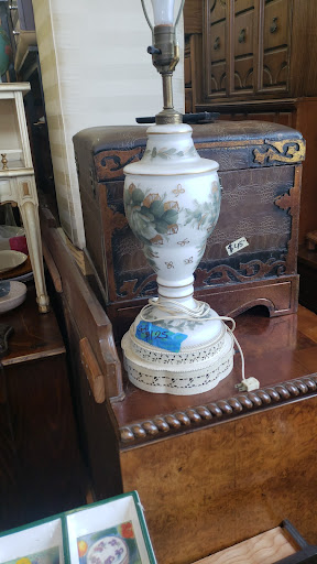 Thrift Store «Bnai Tzedukah Thrift Store», reviews and photos, 203 Sheridan Blvd, Inwood, NY 11096, USA