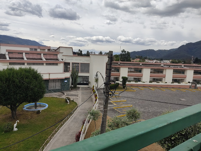 Unidad Educativa "Giovanni Antonio Farina" - Quito