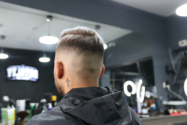 Royalty Barbershop | La Victoria - Barbería