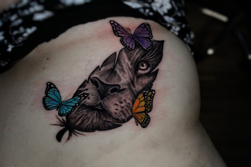 Explore familia tattoo ideas, creative tattoo ideas in Homosassa, available at Citrus Tattoos