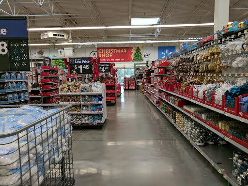 Discount Store «Walmart», reviews and photos, 6501 Veterans Memorial Pkwy, Crestwood, KY 40014, USA