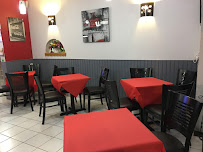 Atmosphère du Restaurant arménien La Cuisine Du Soleil à Clamart - n°9