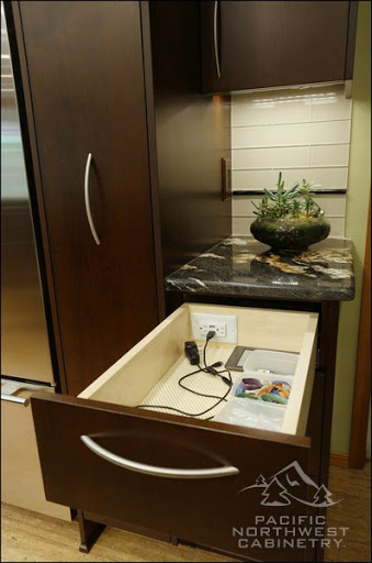 Kitchen Remodeler «Pacific Northwest Cabinetry & Remodeling», reviews and photos, 7190 SE King Rd, Portland, OR 97222, USA