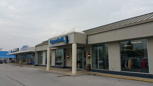 Thrift Store «Goodwill Store & Donation Center», reviews and photos, 1120 Roosevelt Ave, York, PA 17404, USA