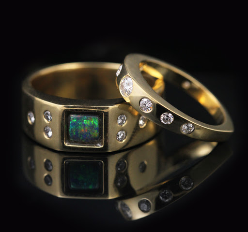 Jewelry Designer «ABRACADABRA Jewelry/Gem Gallery», reviews and photos, 205 E Liberty St, Ann Arbor, MI 48104, USA