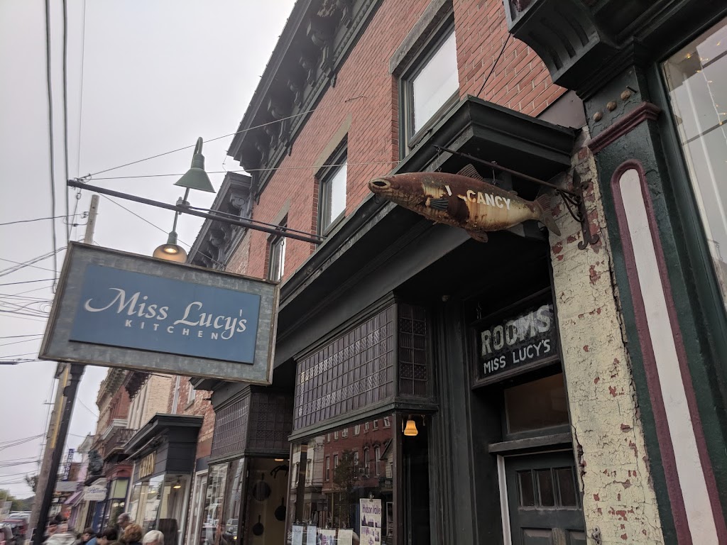 Miss Lucy's Kitchen 12477