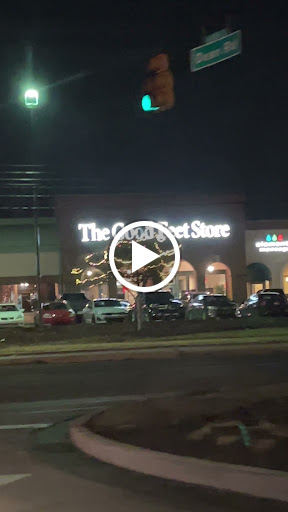 Department Store «Nordstrom Rack Rivers Edge Shopping Center», reviews and photos, 4036 E 82nd St, Indianapolis, IN 46250, USA