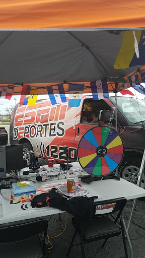 Car Dealer «Kunes Country Ford Stateline Superstore», reviews and photos, 104 IL-173, Antioch, IL 60002, USA