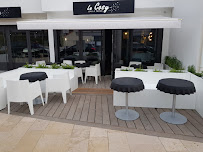 Atmosphère du Restaurant Le Cosy Resto & Burger à La Tranche-sur-Mer - n°2