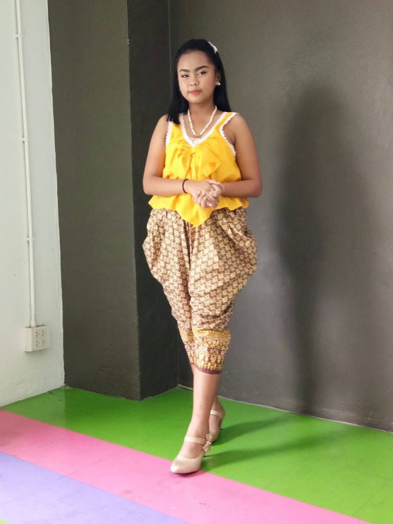 タイ古式マッサージ ナコンタイ 神奈川県横浜市中区若葉町 タイ マッサージ セラピスト グルコミ