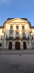 Eszterházy Károly Egyetem Központi Könyvtára