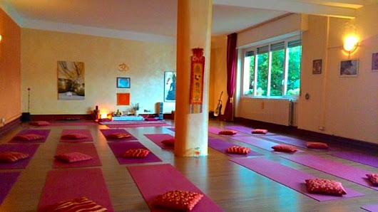 Shanti Yoga Via G. Da Cermenate, 5, 22063 Cantù CO, Italia