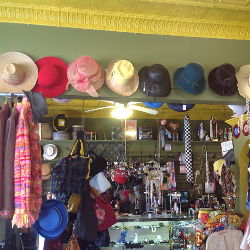 Consignment Shop «Cluttered Closet», reviews and photos, 742 S Beech St, Syracuse, NY 13210, USA
