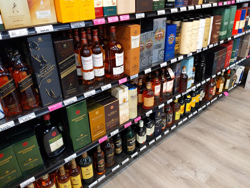 Liquor Store «Beaverton Liquor», reviews and photos, 11423 SW Beaverton Hillsdale Hwy, Beaverton, OR 97005, USA