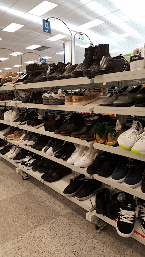 Clothing Store «Ross Dress for Less», reviews and photos, 17880 Newhope St, Fountain Valley, CA 92708, USA