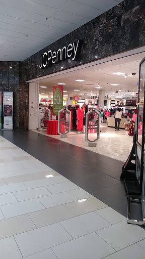 Shopping Mall «Monmouth Mall», reviews and photos, 180 New Jersey 35, Eatontown, NJ 07724, USA