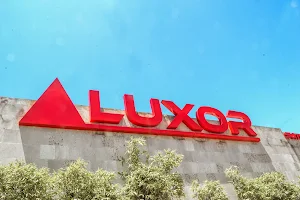 Auto Hotel Luxor image