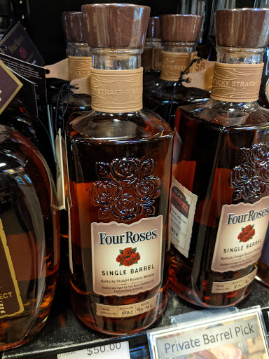 Liquor Store «Roof Brothers Wine & Liquors», reviews and photos, 3145 Park Ave, Paducah, KY 42001, USA