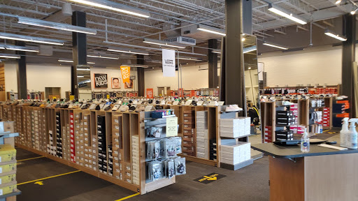 Shoe Store «DSW Designer Shoe Warehouse», reviews and photos, 940 Plaza Blvd, Lancaster, PA 17601, USA
