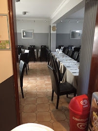 Atmosphère du Restaurant Le Longchamp à Puteaux - n°6