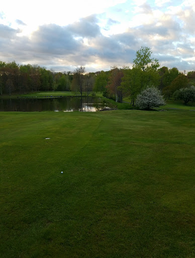 Golf Course «Grandview Farms Golf Course», reviews and photos, 400 Hartwell Rd, Berkshire, NY 13736, USA