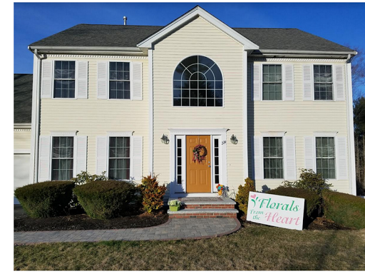 Florals From The Heart, 224 Whippoorwill Dr, Raynham, MA 02767, USA, 