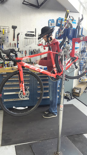 Bicycle Repair Shop «Criterium Bicycles», reviews and photos, 6150 Corporate Dr, Colorado Springs, CO 80919, USA