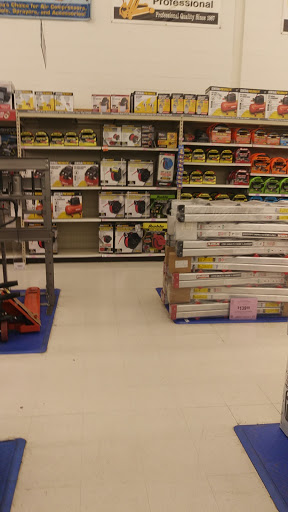 Hardware Store «Harbor Freight Tools», reviews and photos, 1704 E Belt Line Rd, Richardson, TX 75081, USA