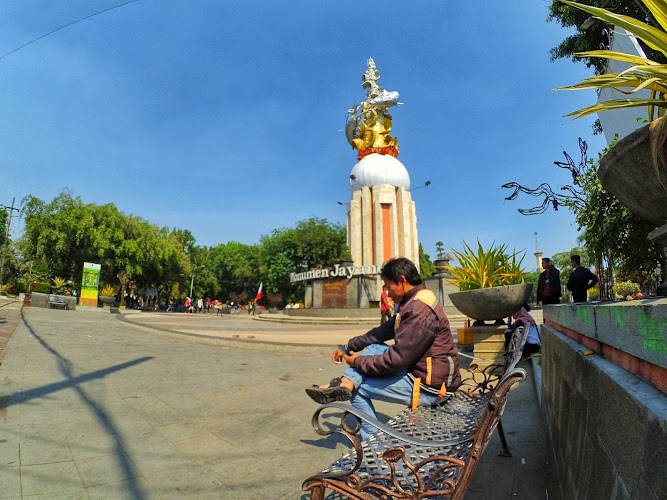 14 Monumen Terkenal di Jawa Timur: Tempat yang Harus Dikunjungi!