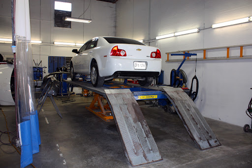 Auto Body Shop «CARSTAR Wicklunds Liberty», reviews and photos, 941 Sutton Pl, Liberty, MO 64068, USA