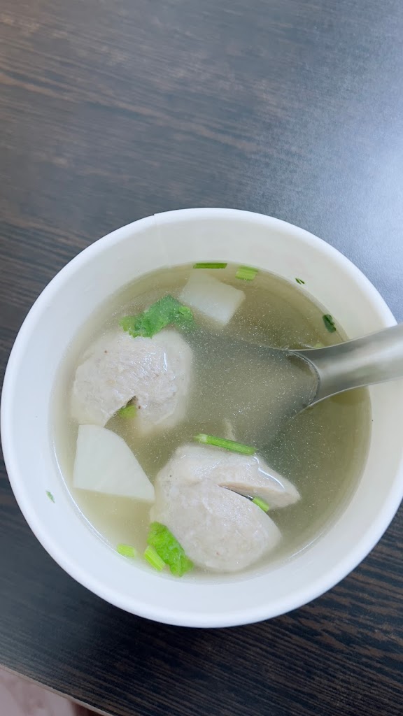 新港老店-和你見麵-豐原必吃大腸蚵仔麵線|推薦赤肉羹|銅板美食|推薦美食|必吃小吃|傳統美食推薦 的照片