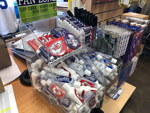 Sportswear Store «Kansas Sampler/Rally House Mission», reviews and photos, 6858 Johnson Dr, Mission, KS 66202, USA