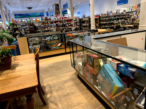 Thrift Store «Goodwill Denver - Broadway», reviews and photos, 21 S Broadway, Denver, CO 80209, USA