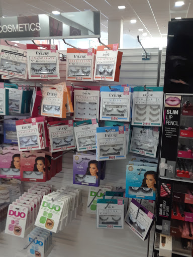 Hair Salon «Ulta Beauty», reviews and photos, 15555 E 14th St, San Leandro, CA 94578, USA