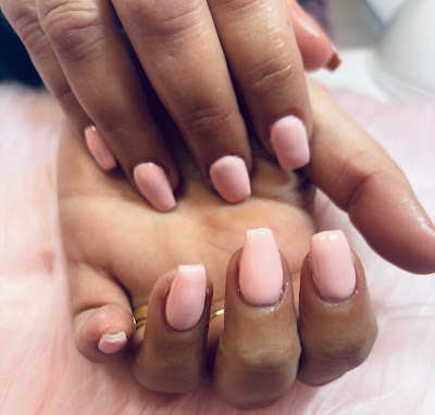 Tattoo and beauty - Spécialiste ongles & sourcils à Nîmes